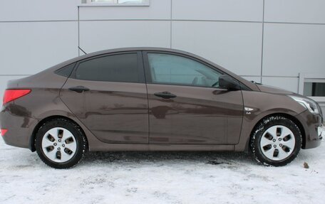 Hyundai Solaris II рестайлинг, 2015 год, 1 003 000 рублей, 8 фотография