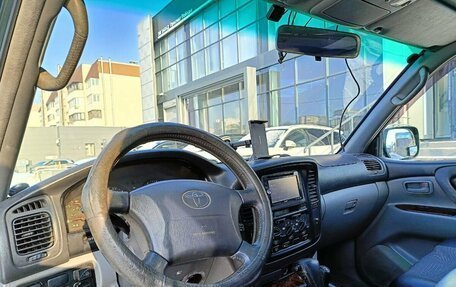 Toyota Land Cruiser 100 рестайлинг 2, 1998 год, 1 490 000 рублей, 9 фотография