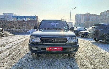 Toyota Land Cruiser 100 рестайлинг 2, 1998 год, 1 490 000 рублей, 8 фотография