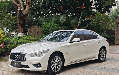 Infiniti Q50 I рестайлинг, 2022 год, 2 600 000 рублей, 3 фотография