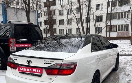 Toyota Camry, 2017 год, 2 100 000 рублей, 4 фотография