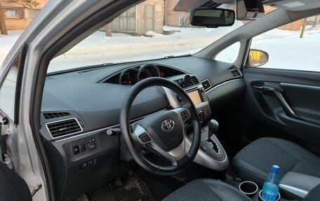 Toyota Verso I, 2013 год, 1 535 000 рублей, 6 фотография