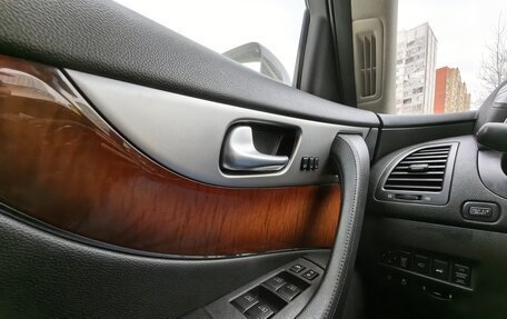 Infiniti QX70, 2013 год, 2 560 000 рублей, 9 фотография