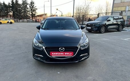 Mazda 3, 2018 год, 1 690 000 рублей, 2 фотография