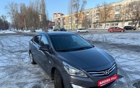 Hyundai Solaris II рестайлинг, 2015 год, 1 290 000 рублей, 4 фотография