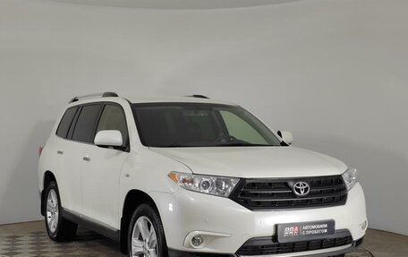 Toyota Highlander III, 2012 год, 1 950 000 рублей, 3 фотография