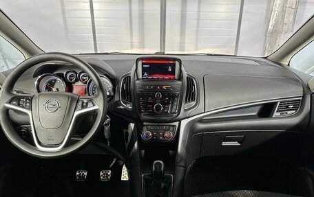 Opel Zafira C рестайлинг, 2015 год, 1 330 000 рублей, 13 фотография