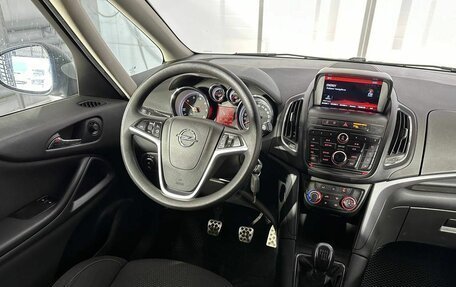 Opel Zafira C рестайлинг, 2015 год, 1 330 000 рублей, 12 фотография