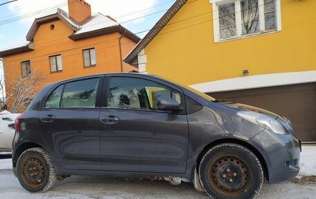 Toyota Yaris III рестайлинг, 2008 год, 660 000 рублей, 1 фотография