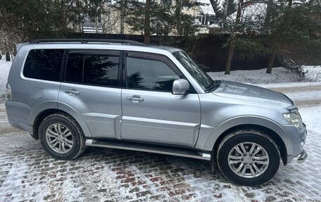 Mitsubishi Pajero IV, 2011 год, 1 850 000 рублей, 2 фотография