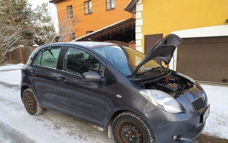 Toyota Yaris III рестайлинг, 2008 год, 660 000 рублей, 5 фотография