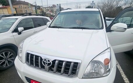 Toyota Land Cruiser Prado 120 рестайлинг, 2006 год, 2 200 000 рублей, 1 фотография