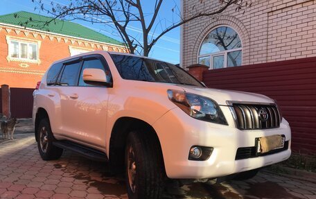 Toyota Land Cruiser Prado 150 рестайлинг 2, 2013 год, 2 900 000 рублей, 3 фотография