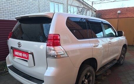 Toyota Land Cruiser Prado 150 рестайлинг 2, 2013 год, 2 900 000 рублей, 6 фотография