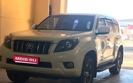 Toyota Land Cruiser Prado 150 рестайлинг 2, 2013 год, 2 900 000 рублей, 9 фотография