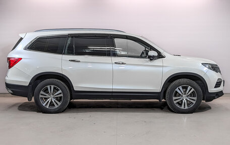 Honda Pilot III рестайлинг, 2016 год, 2 700 000 рублей, 4 фотография