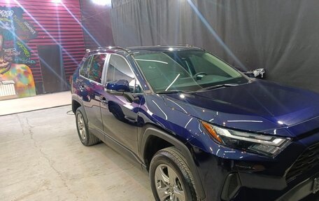 Toyota RAV4, 2022 год, 4 000 000 рублей, 8 фотография