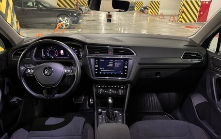 Volkswagen Tiguan II, 2019 год, 2 690 000 рублей, 10 фотография