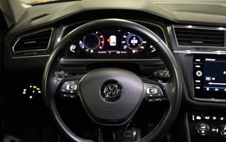 Volkswagen Tiguan II, 2019 год, 2 690 000 рублей, 11 фотография