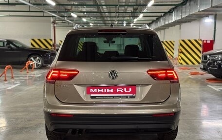 Volkswagen Tiguan II, 2019 год, 2 690 000 рублей, 7 фотография