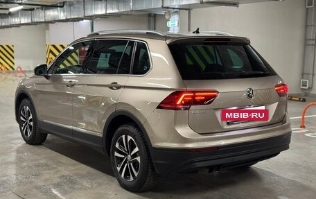 Volkswagen Tiguan II, 2019 год, 2 690 000 рублей, 5 фотография