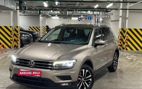 Volkswagen Tiguan II, 2019 год, 2 690 000 рублей, 4 фотография