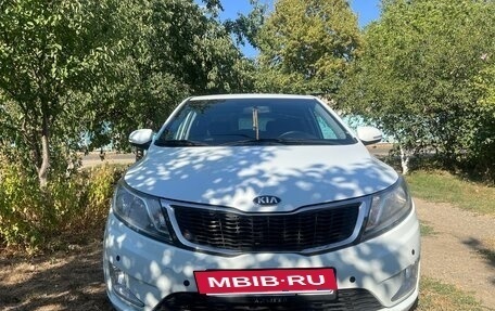 KIA Rio III рестайлинг, 2013 год, 999 000 рублей, 7 фотография