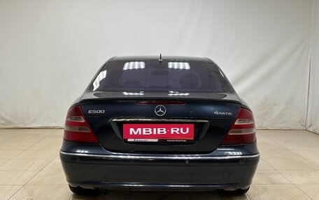 Mercedes-Benz E-Класс, 2004 год, 1 100 000 рублей, 5 фотография