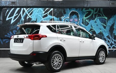 Toyota RAV4, 2014 год, 1 495 000 рублей, 4 фотография