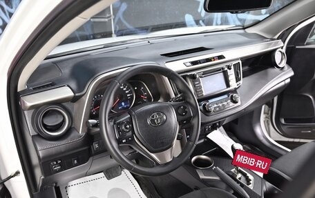 Toyota RAV4, 2014 год, 1 495 000 рублей, 10 фотография