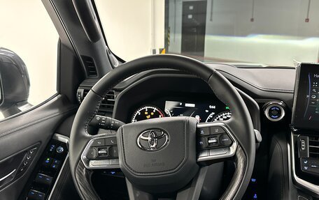 Toyota Land Cruiser, 2024 год, 16 590 000 рублей, 1 фотография