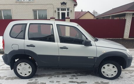 Chevrolet Niva I рестайлинг, 2015 год, 665 000 рублей, 6 фотография