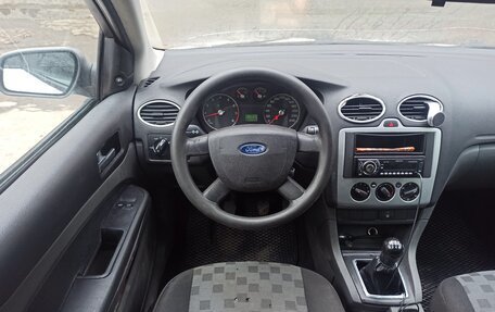 Ford Focus II рестайлинг, 2005 год, 218 000 рублей, 14 фотография