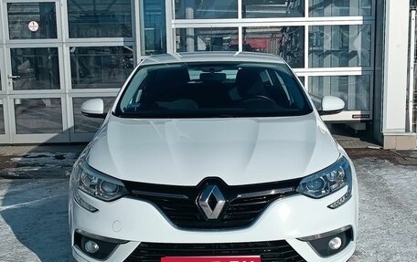 Renault Megane IV, 2018 год, 1 360 000 рублей, 2 фотография