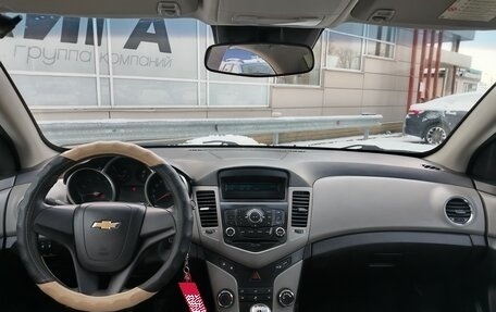 Chevrolet Cruze II, 2011 год, 557 000 рублей, 5 фотография