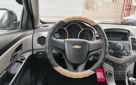 Chevrolet Cruze II, 2011 год, 557 000 рублей, 8 фотография