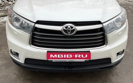 Toyota Highlander III, 2014 год, 3 850 000 рублей, 2 фотография