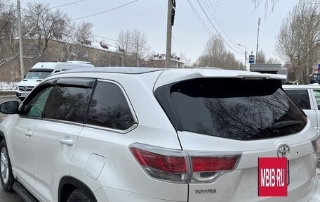 Toyota Highlander III, 2014 год, 3 850 000 рублей, 3 фотография