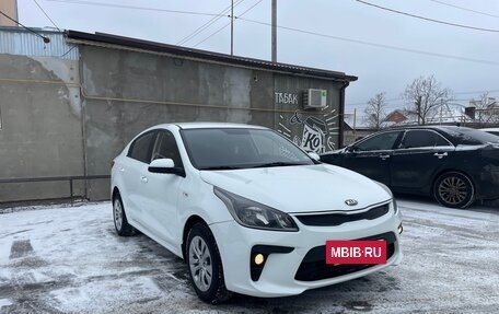 KIA Rio IV, 2018 год, 973 999 рублей, 3 фотография