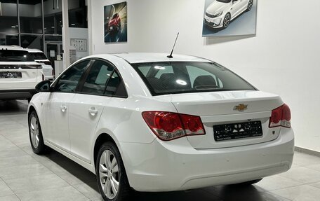 Chevrolet Cruze II, 2011 год, 959 900 рублей, 3 фотография