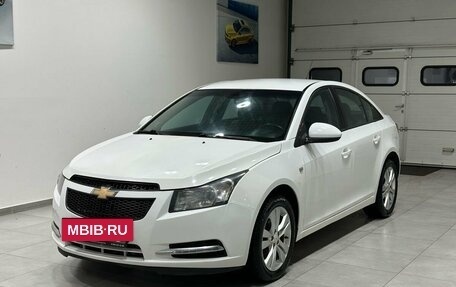 Chevrolet Cruze II, 2011 год, 959 900 рублей, 2 фотография