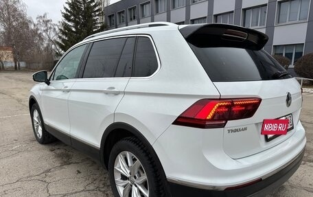 Volkswagen Tiguan II, 2018 год, 2 700 000 рублей, 6 фотография