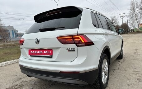 Volkswagen Tiguan II, 2018 год, 2 700 000 рублей, 4 фотография