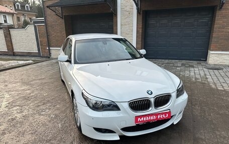 BMW 5 серия, 2008 год, 999 000 рублей, 1 фотография