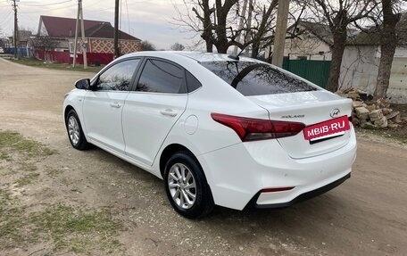 Hyundai Solaris II рестайлинг, 2018 год, 1 675 000 рублей, 7 фотография