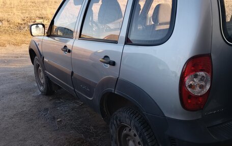 Chevrolet Niva I рестайлинг, 2013 год, 1 200 000 рублей, 2 фотография