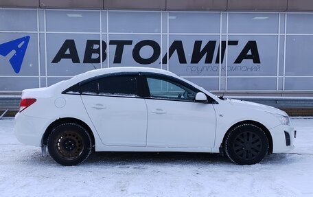 Chevrolet Cruze II, 2013 год, 692 000 рублей, 3 фотография