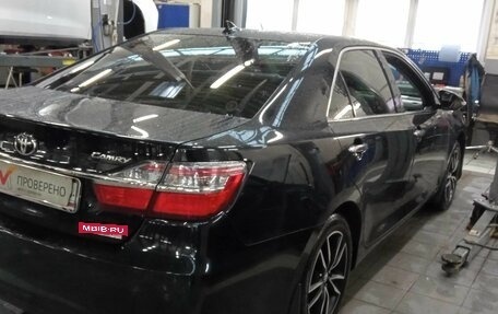 Toyota Camry, 2017 год, 1 630 000 рублей, 3 фотография