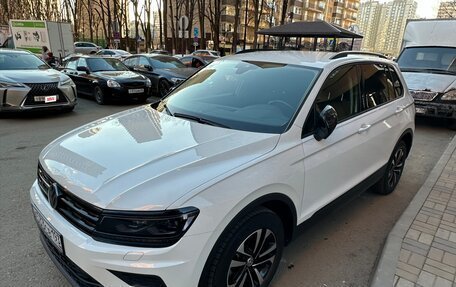 Volkswagen Tiguan II, 2020 год, 3 050 000 рублей, 11 фотография