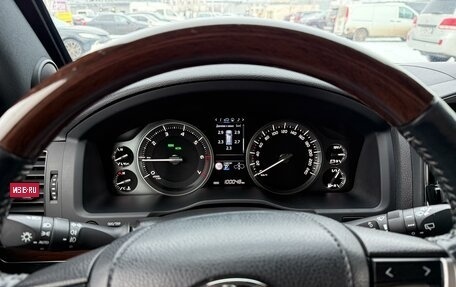Toyota Land Cruiser 200, 2017 год, 12 000 000 рублей, 6 фотография